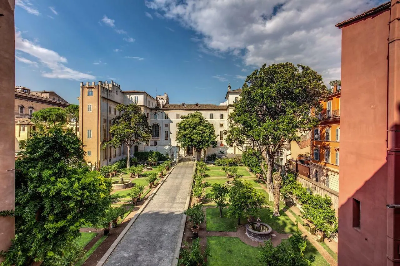 Campo Di Fiori 2 Bedroom Via Giulia Rome Italy