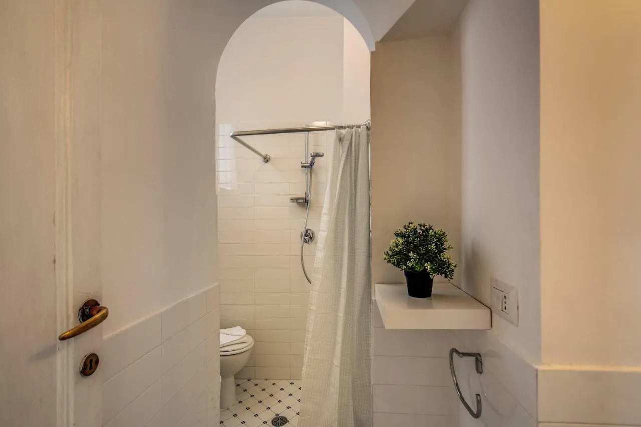 Campo Di Fiori 2 Bedroom Via Giulia Rome